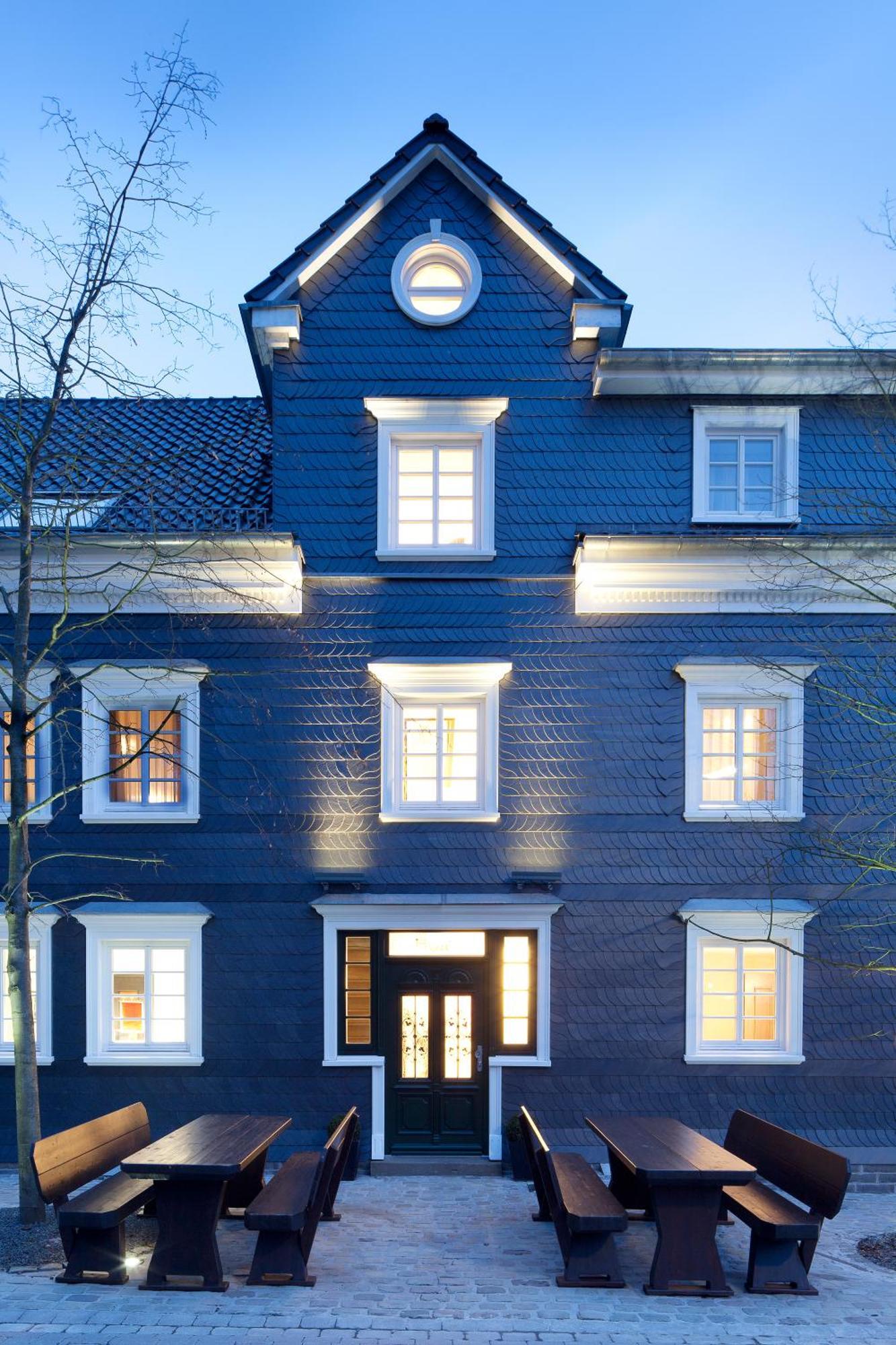 Hotel Zu Den Drei Linden Wermelskirchen Exterior foto